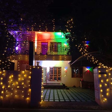 Alappuzha Sree Valsam Inn Bed Breakfast מראה חיצוני תמונה