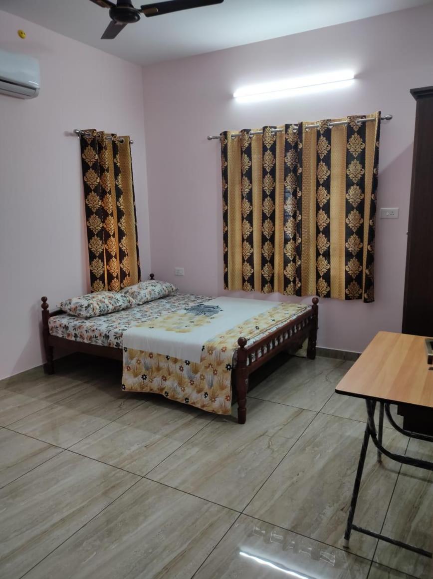 Alappuzha Sree Valsam Inn Bed Breakfast מראה חיצוני תמונה
